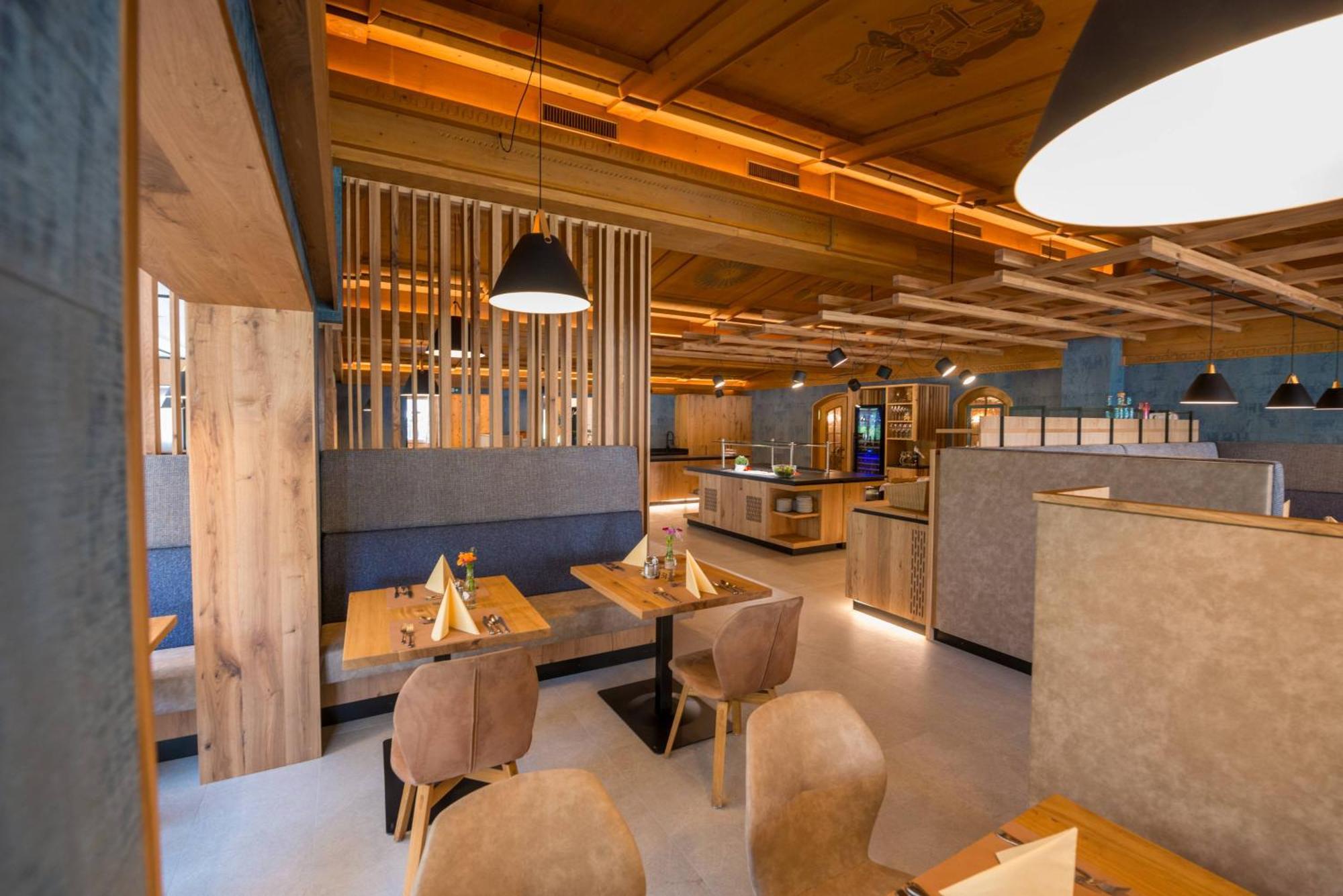 Hotel Oberwirt - Nahe An Saalbach Und Zell Am See, Viehhofen Sommercard Kültér fotó