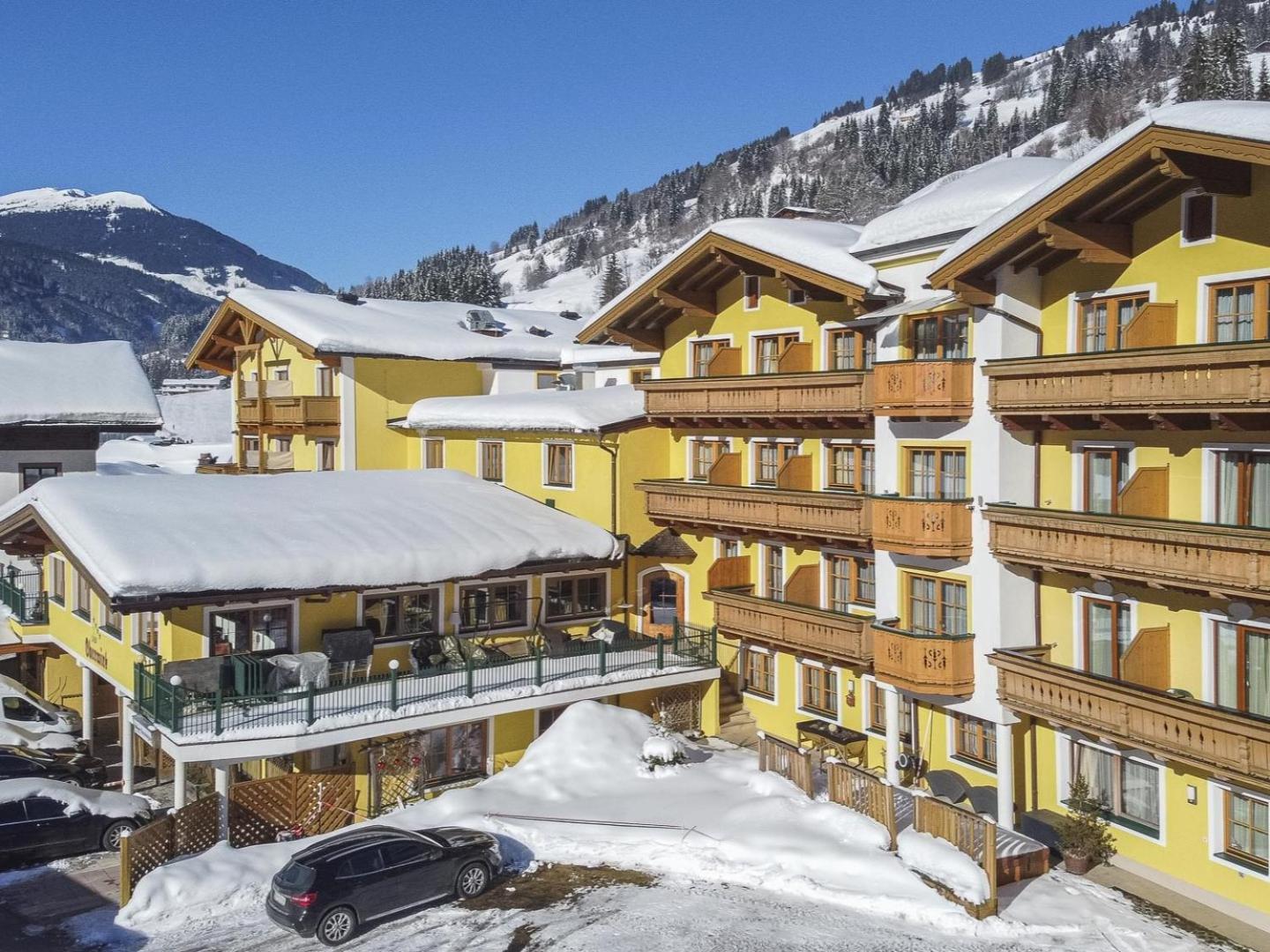 Hotel Oberwirt - Nahe An Saalbach Und Zell Am See, Viehhofen Sommercard Kültér fotó