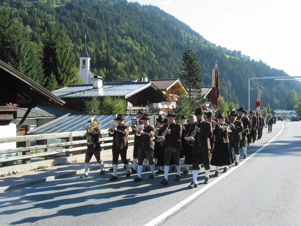 Hotel Oberwirt - Nahe An Saalbach Und Zell Am See, Viehhofen Sommercard Kültér fotó